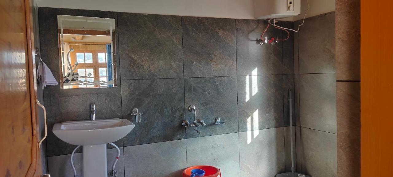 Guru View Home Stay Padam Kültér fotó