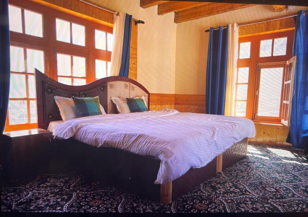 Guru View Home Stay Padam Kültér fotó